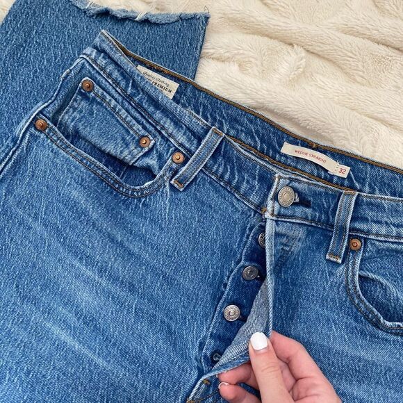 Levi’s Wedgie Straight premium denim jeans - Picture 3 of 12